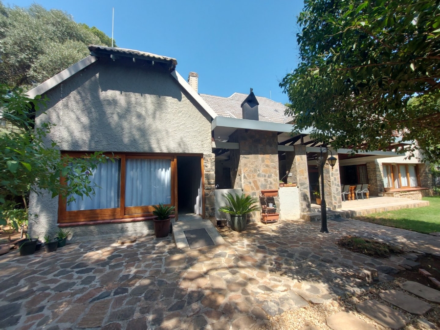 6 Bedroom Property for Sale in Waverley Free State